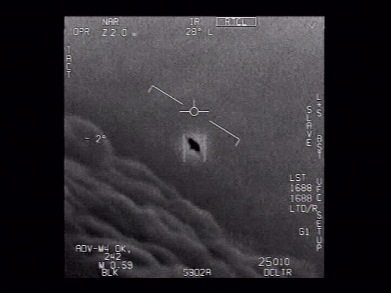 Frame from the officially released Navy GIMBAL infrared video